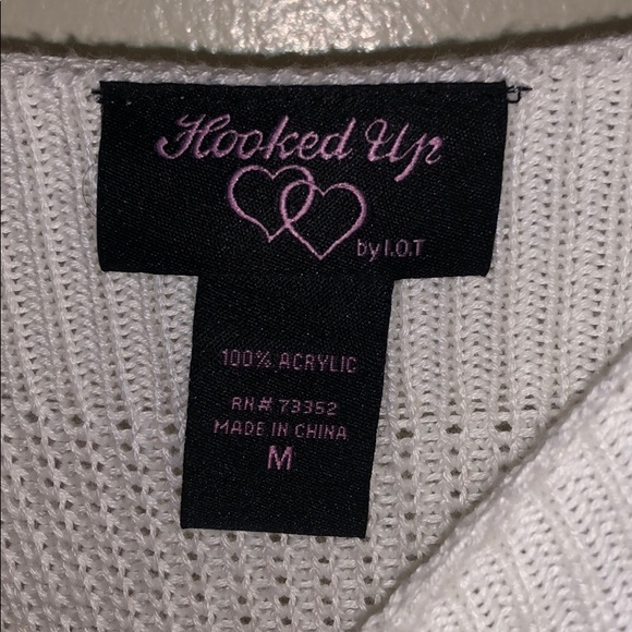 sweater !!! - Picture 3 of 3